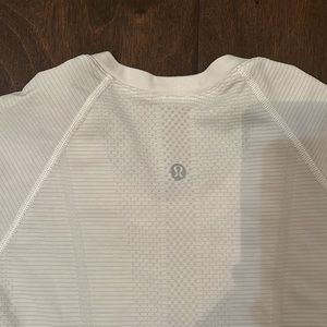 Lululemon swiftly tech! Size 4!